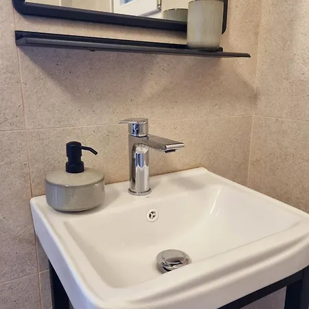 Lejlighed At Sea - Emma Tolón